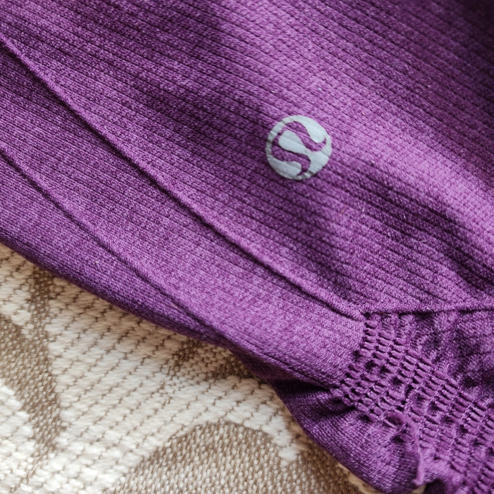 Lululemon Capri Leggings seamless size 4